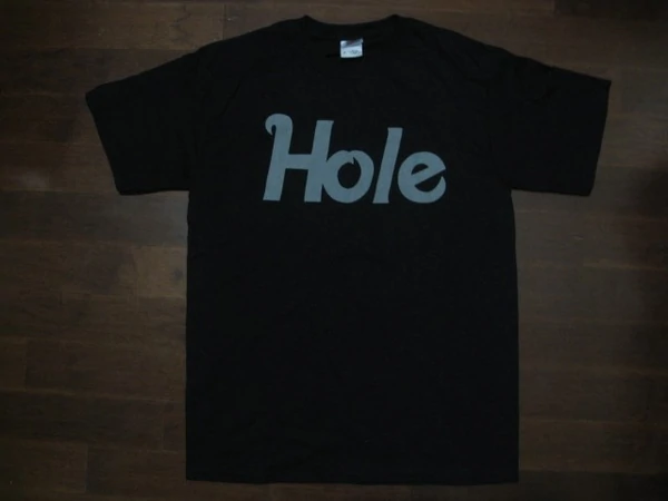 HOLE -Logo - T-Shirt